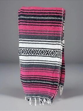NWOT 72x48 Mexican Woven Serape w/ Fringe Pink Blanket Great for Camping or Yoga
